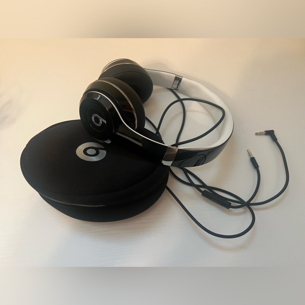 Beats Black and White Wired Headphones